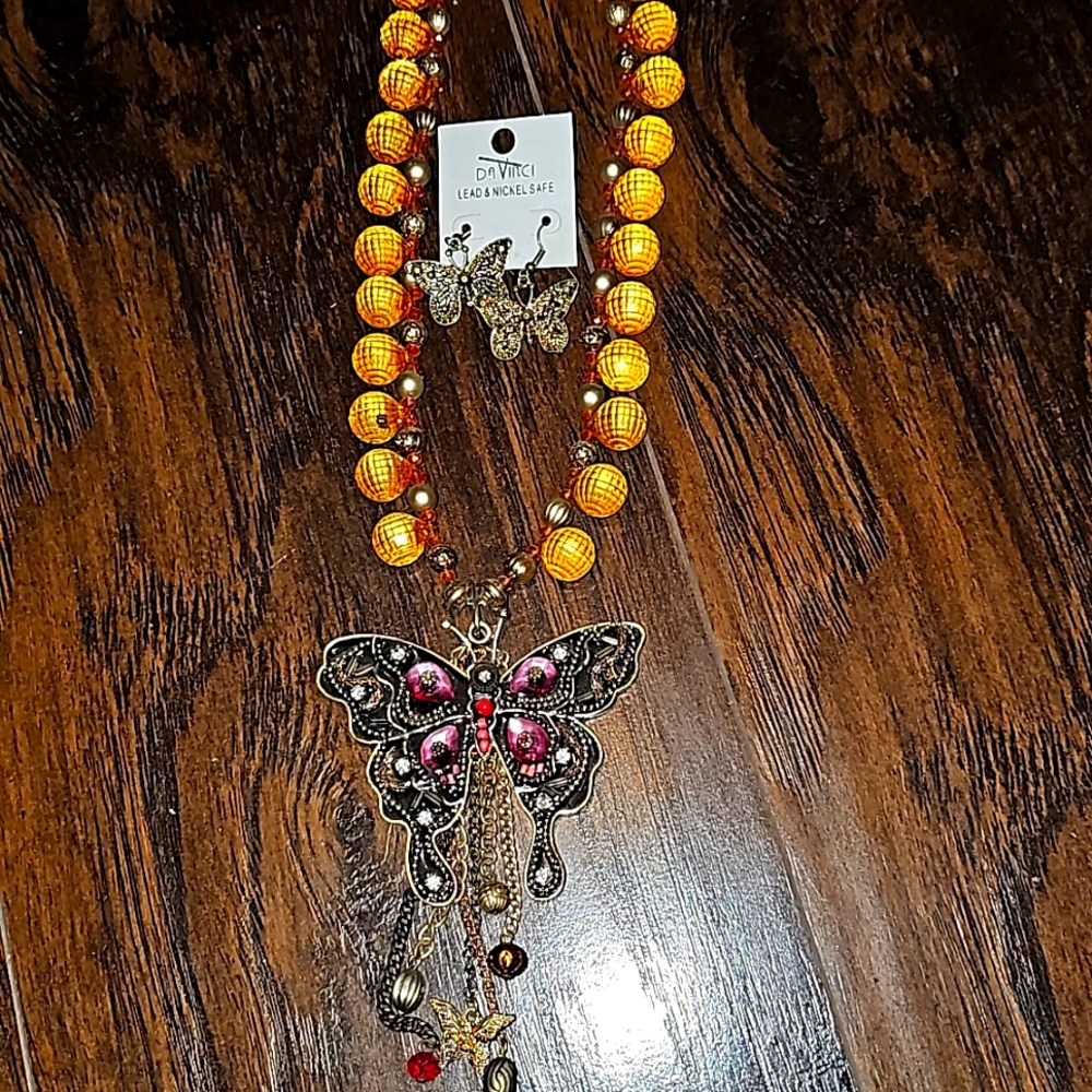 Butterfly necklace and earring set!